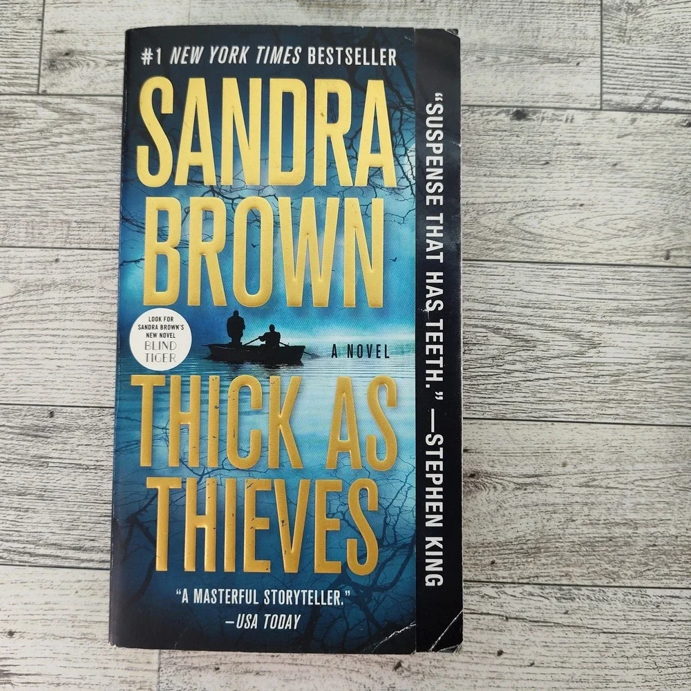 Thick as Thieves Sandra Brown 2021 Paperback 1st Edition Thriller PB